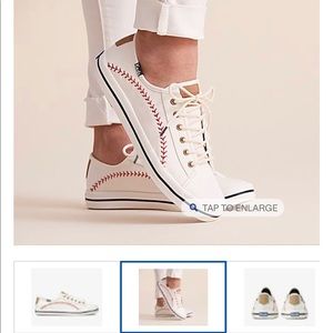 Keds Baseball Pennant Sneaker, size 8.